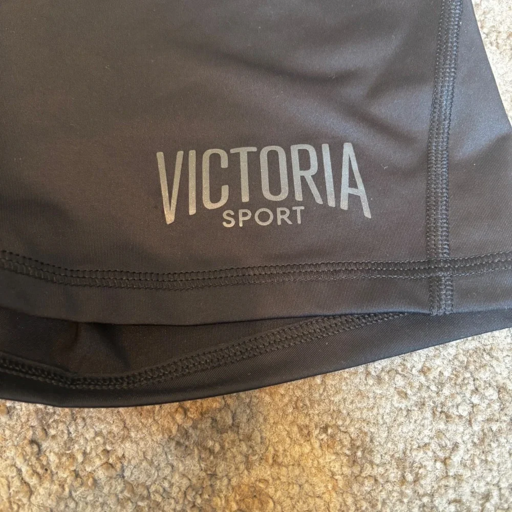 Victoria Sport Womens Black Compression Athletic‎ Shorts Silver Logo Size Small